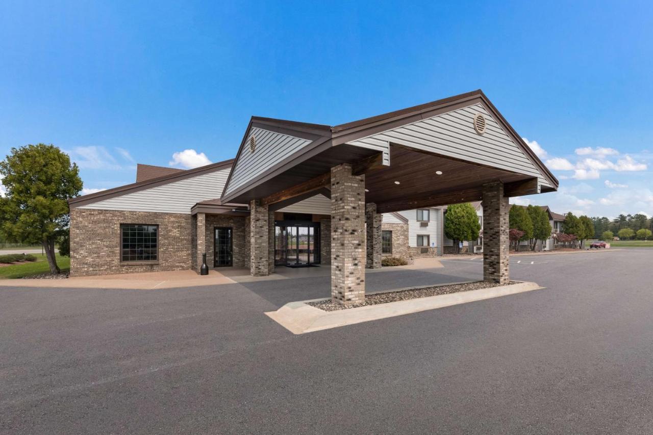 Best Western Derby Inn Eagle River Buitenkant foto
