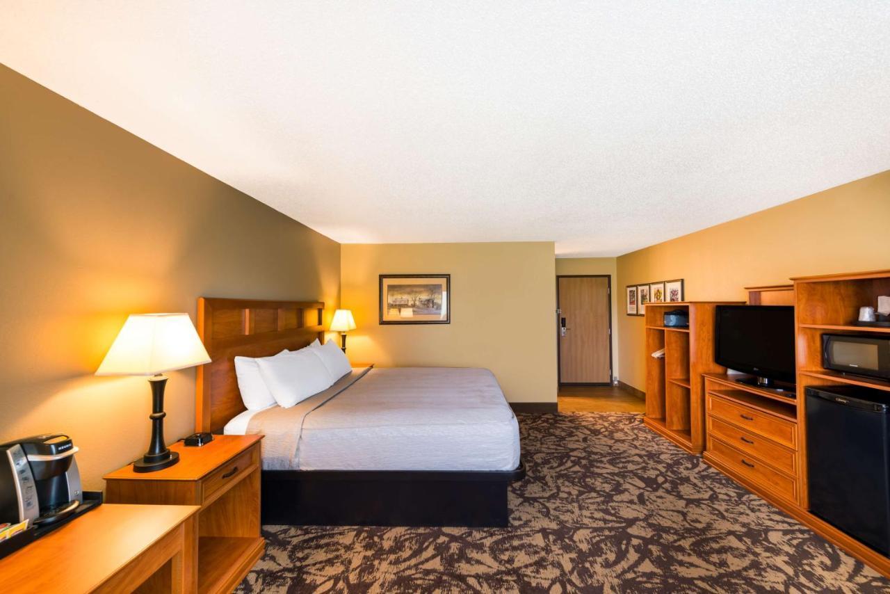 Best Western Derby Inn Eagle River Buitenkant foto